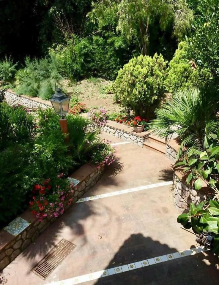 Casa Rossella Casa Con Giardino By Italianhost * Capri